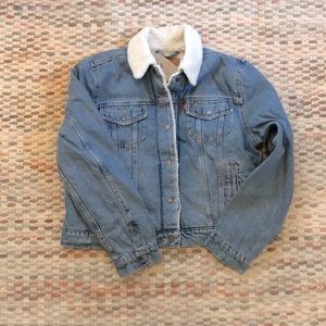 NET - Levi’s Classic Sherpa Lined Denim Jacket